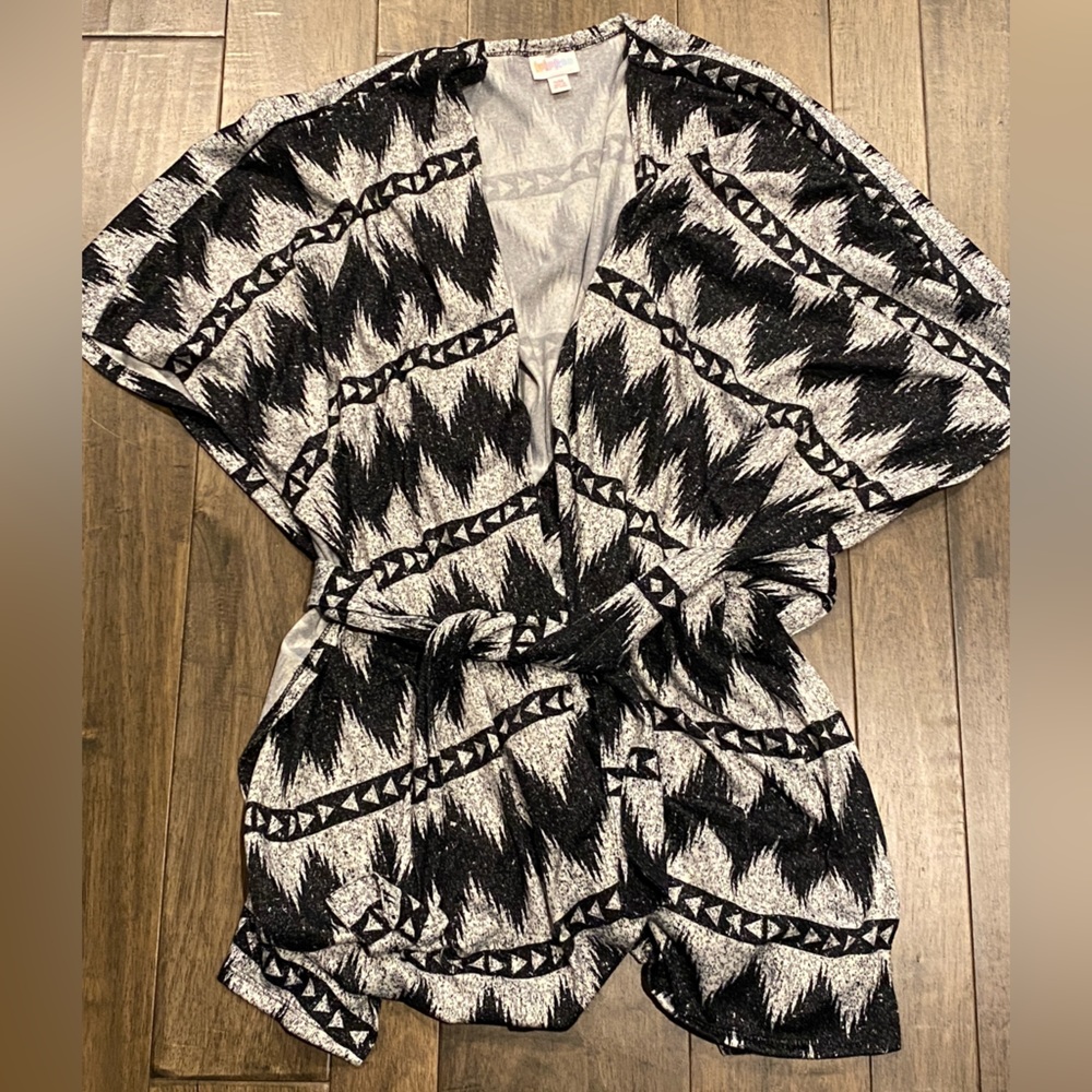 Gorgeous lularoe Kaftan